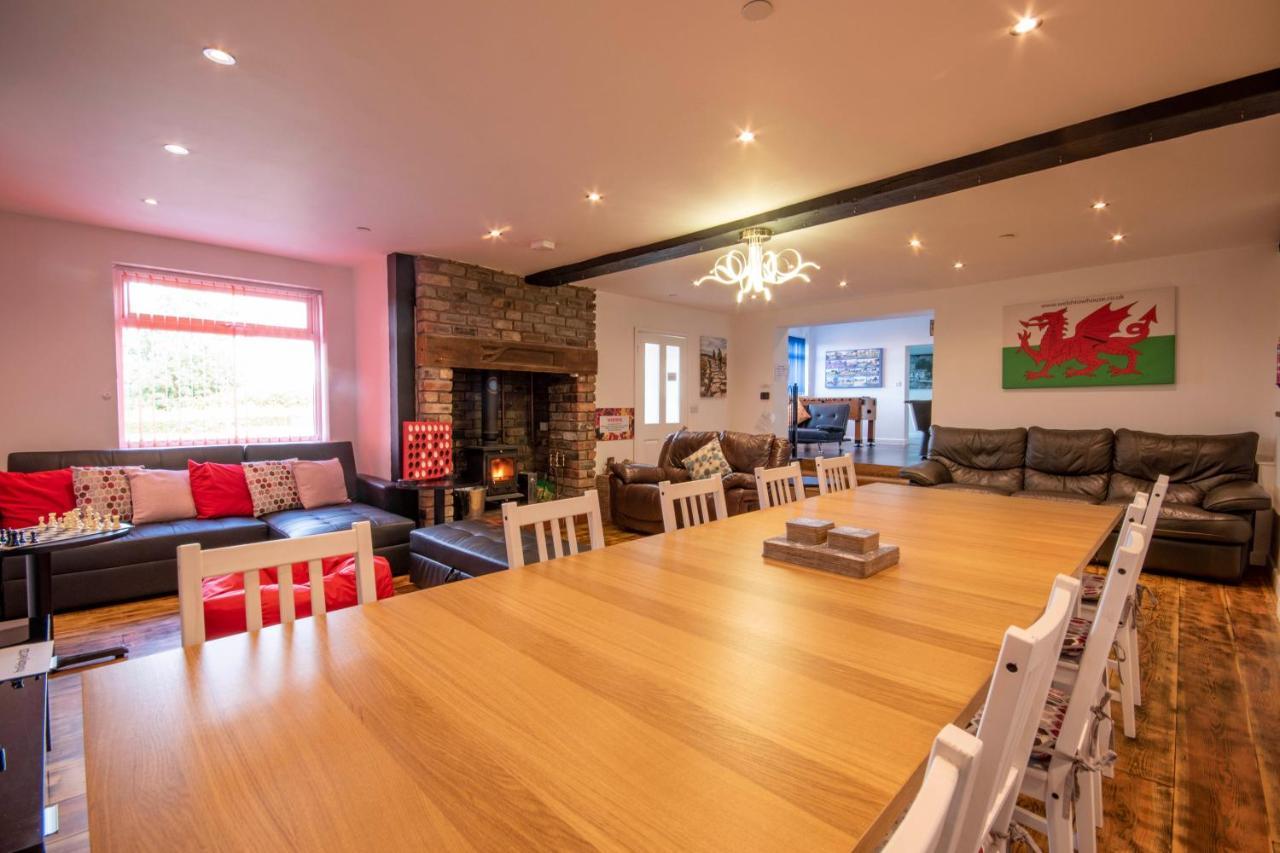 Welsh Row House Apartment Llandegla Exterior photo