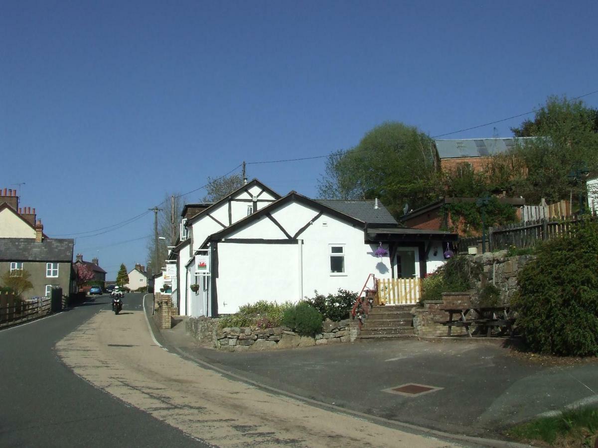 Welsh Row House Apartment Llandegla Exterior photo