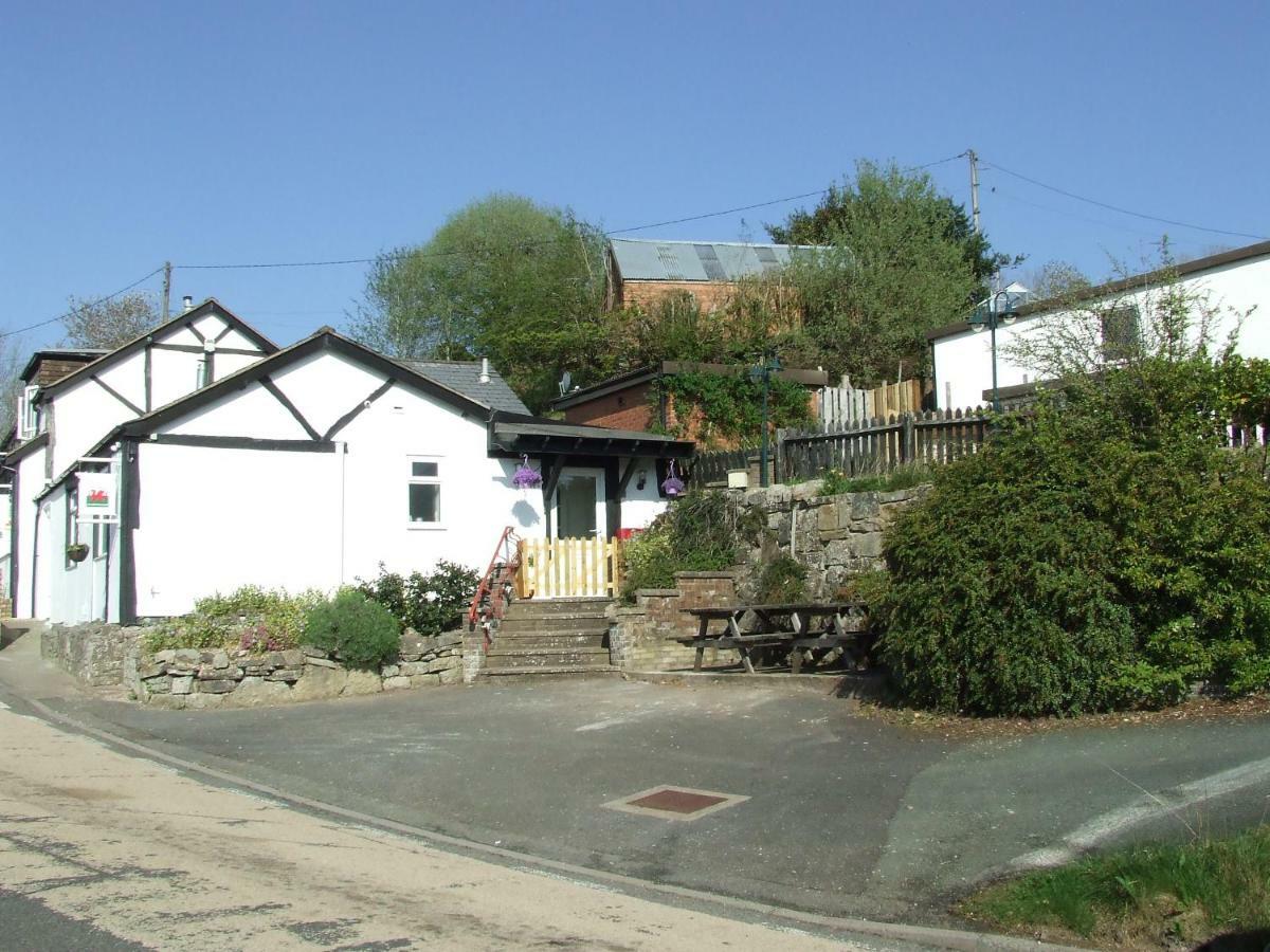 Welsh Row House Apartment Llandegla Exterior photo
